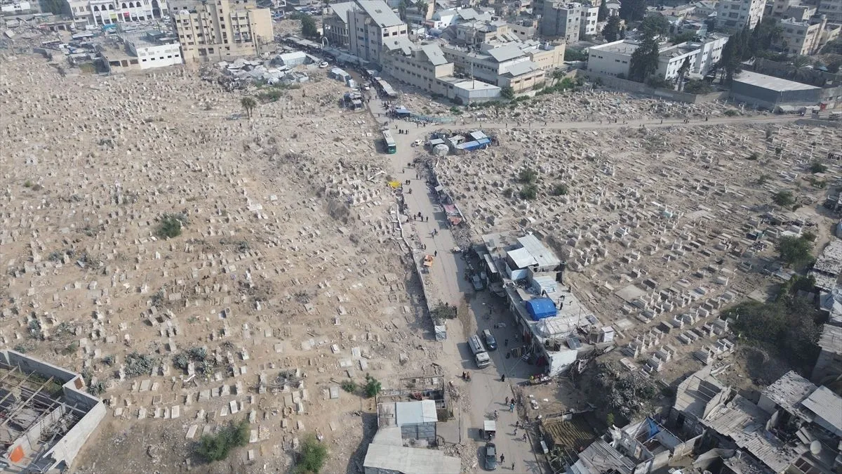 Generacijama je ovo mjesto simboliziralo sjećanje i kontinuitet, danas stanovnici kažu da služi kao oštar podsjetnik na gubitak i razaranje.