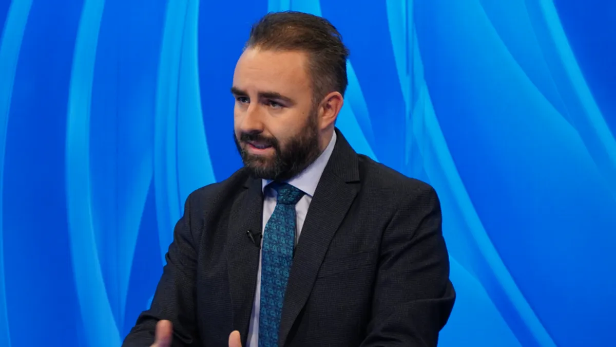 Javnost je i dalje zgrožena istupom Milorada Dodika na predizbornom skupu njegove strane u Istočnom Sarajevo tokom koje je brutalno vrijeđao Bošnjake i pozivao na mržnju.