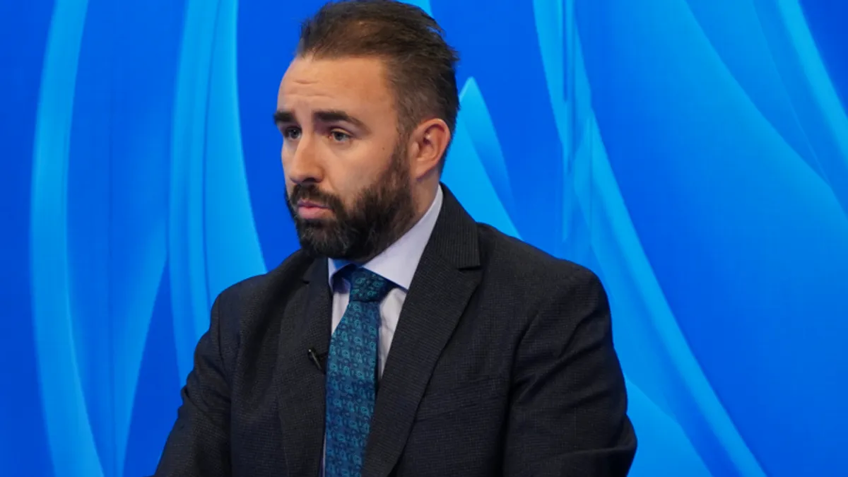 Javnost je i dalje zgrožena istupom Milorada Dodika na predizbornom skupu njegove strane u Istočnom Sarajevo tokom koje je brutalno vrijeđao Bošnjake i pozivao na mržnju.