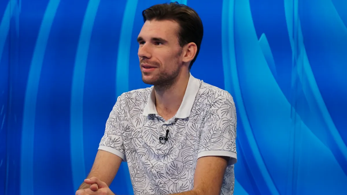 Predstava "Selo moje, ljepše od Pariza" stiže u bosanskohercegovačke gradove nakon premijere koja je održana u Parizu. 