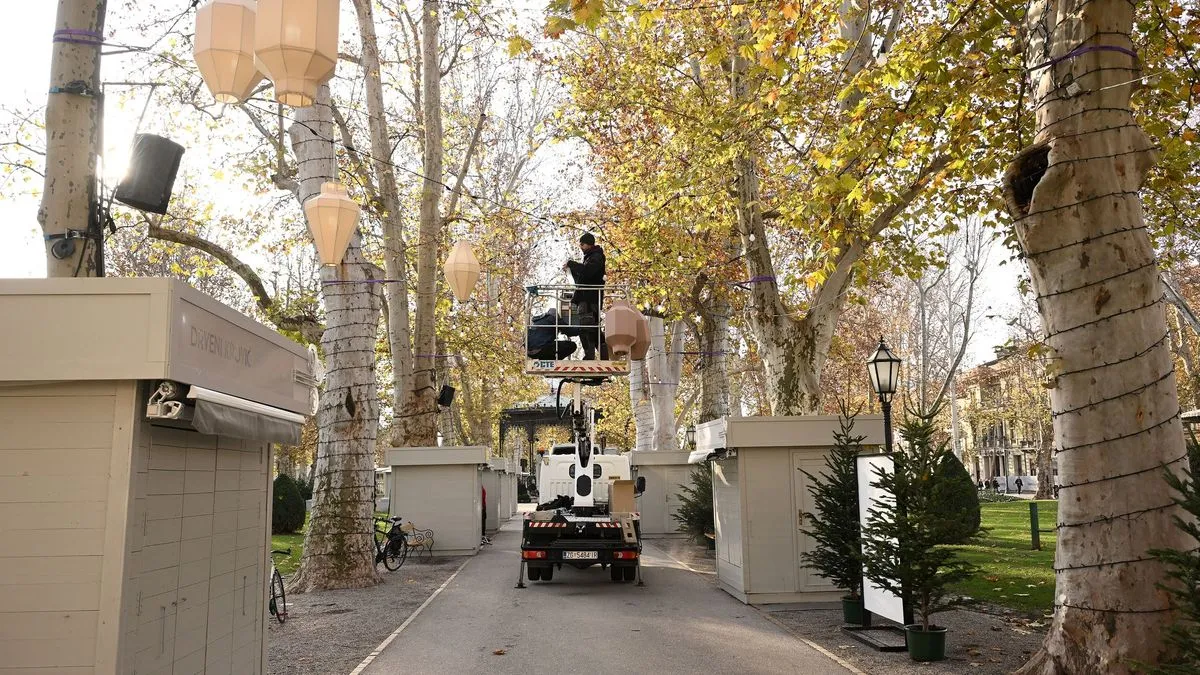 Advent u Zagrebu sutra će službeno otvoriti svoja 'vrata' posjetiteljima iz Hrvatske, ali i iz čitavog svijeta. 