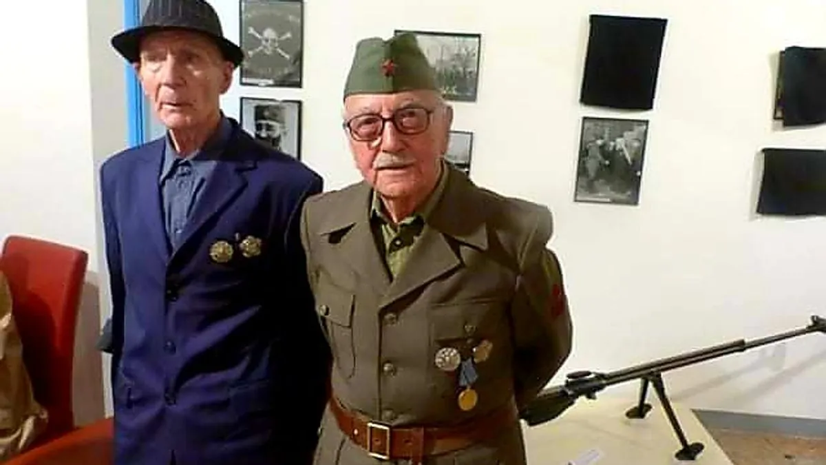 'Podsjetimo se vrijednosti ZAVNOBiH-a i nastojmo ih živjeti u svakodnevici kroz međusobno poštovanje, solidarnost i odgovornu brigu za zajedničko dobro.'