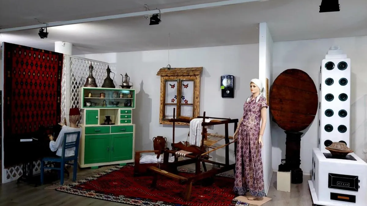 'Podsjetimo se vrijednosti ZAVNOBiH-a i nastojmo ih živjeti u svakodnevici kroz međusobno poštovanje, solidarnost i odgovornu brigu za zajedničko dobro.'