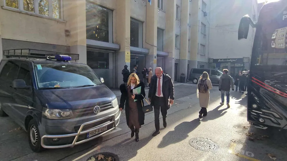 Za sve četvero predložene su mjere zabrane obavljanja dužnosti, zabrana sastajanja sa svjedocima u predmetu, te druge mjere ograničenja.