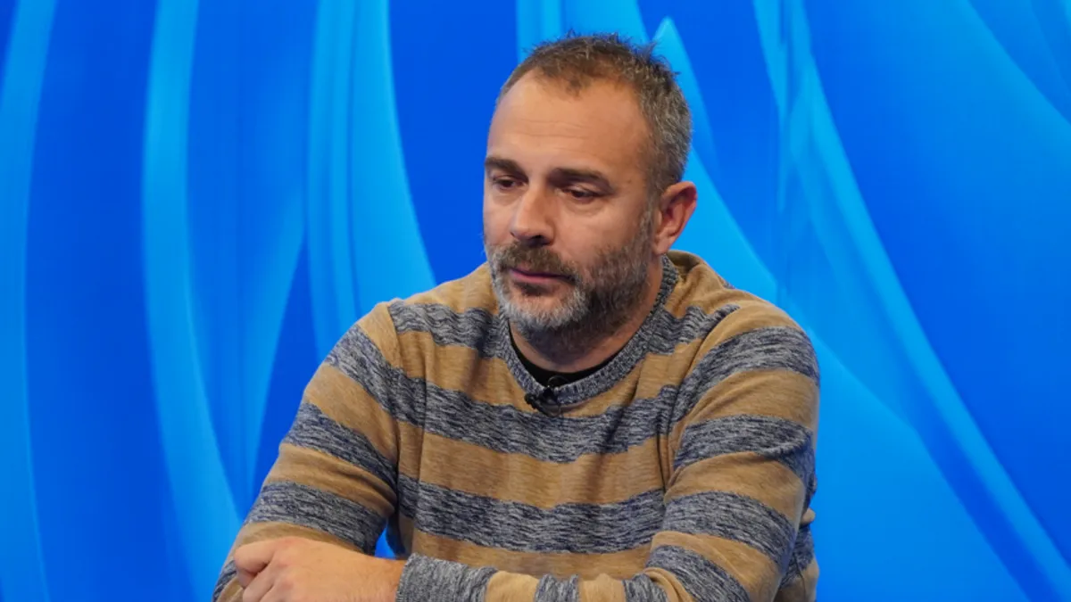 Granična policija Republike Hrvatske jučer je na graničnom prijelazu Stara Gradiška zabranila ulazak uredniku i novinaru emisije „Istraga sedmice“ Avdi Avdiću. 