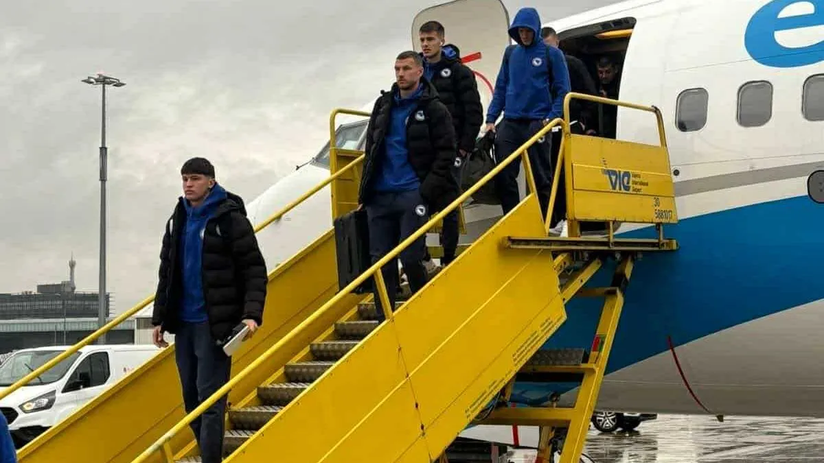 Nakon dva sata kašnjenja u Sarajevu Zmajevi sigurno sletjeli u Beč