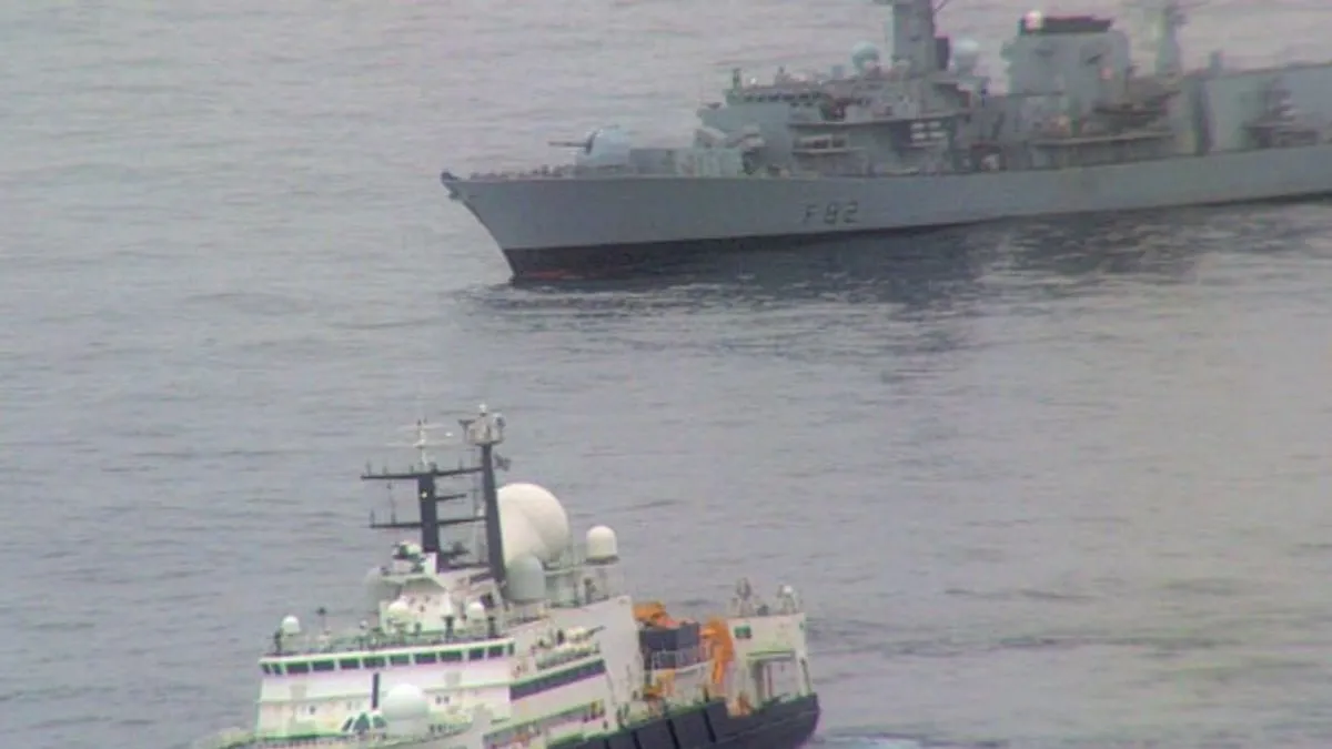 Ako laser pogodi oko pilota, oni određeno vrijeme ne vide, što može dovesti čak i do pada aviona