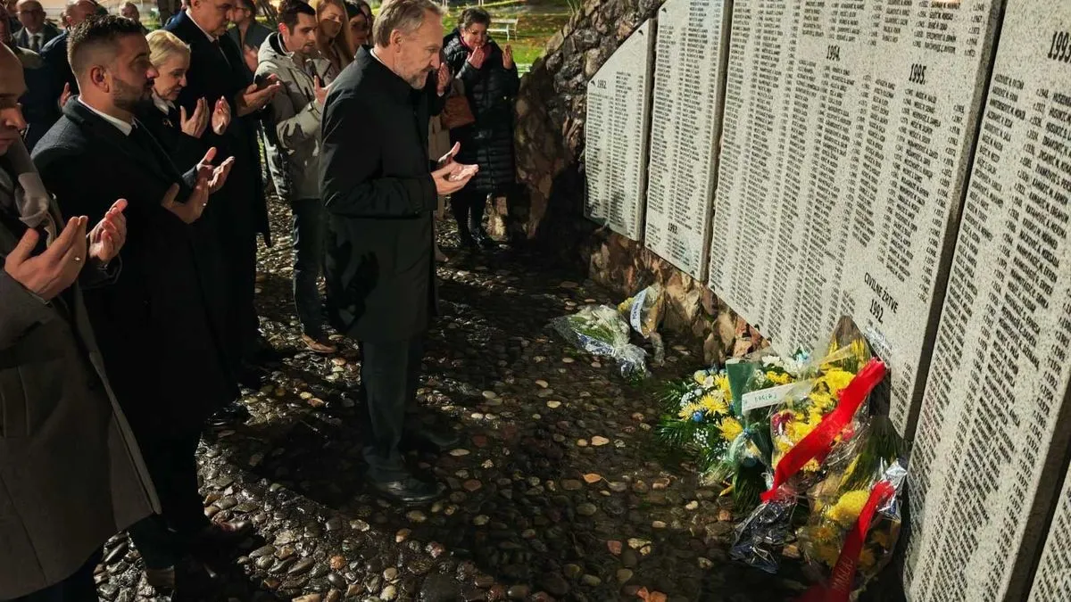 Izetbegović: Obećavamo duplo veće plate i penzije za osam do deset godina!