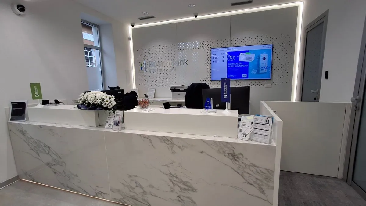 U novoj podružnici dostupan je i 24/7 Digital Smart multifunkcionalni bankomat