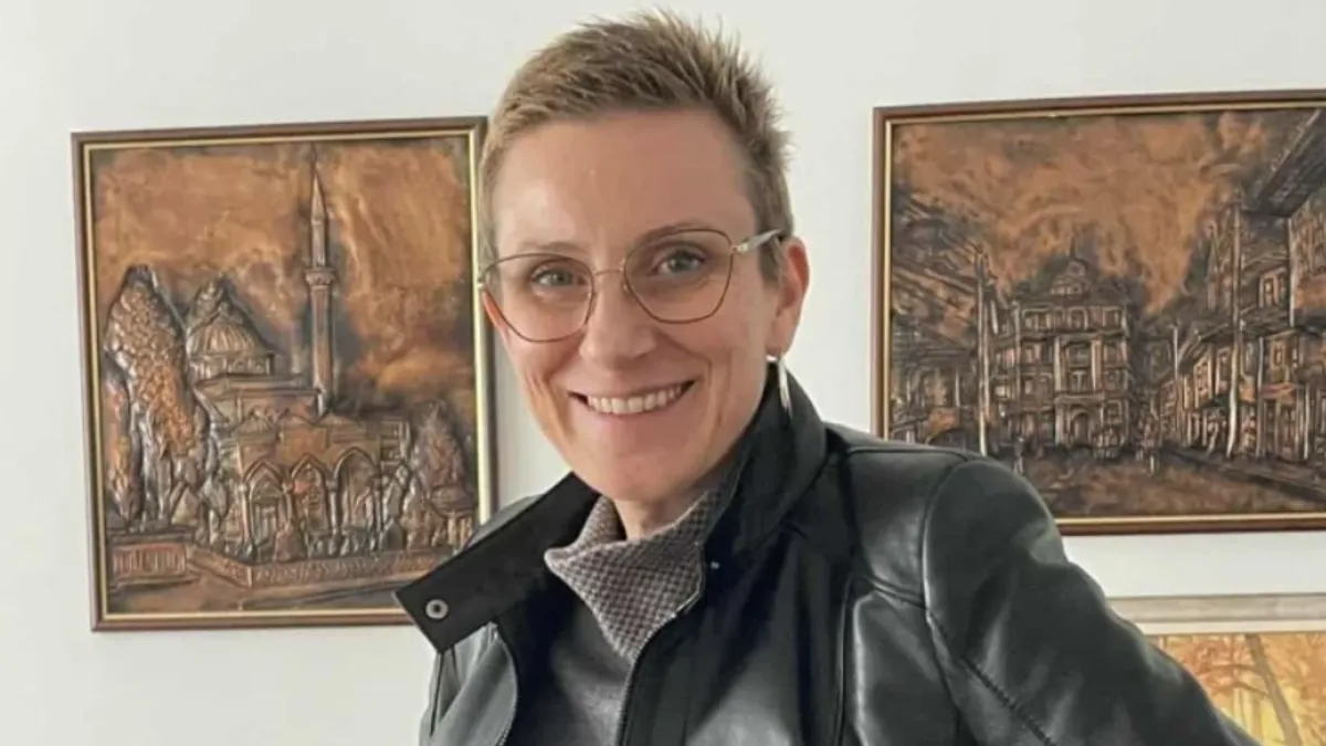 Binasa Sarvan (44) iz Sarajeva, majka četvero djece, od 2022. godine vodi borbu sa HER2-pozitivnim metastatskim karcinomom dojke.