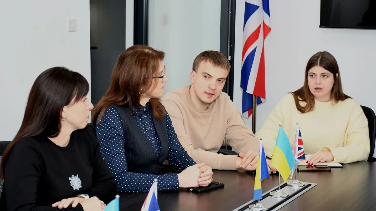 Tokom posjete, delegacija je upoznata s aktivnostima i programima Bosanske kuće, uključujući širok spektar usluga namijenjenih ukrajinskoj zajednici.