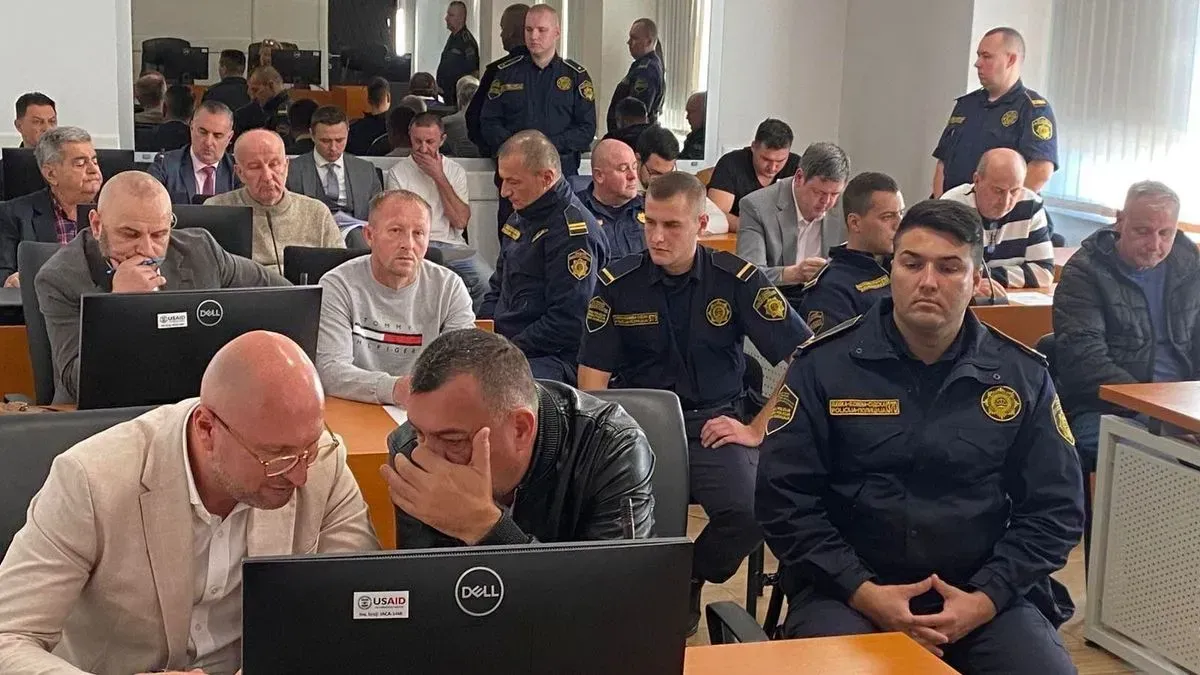 U Kantonalnom sudu u Tuzli danas je održano ročište zbog prijedloga za produženje mjere pritvora