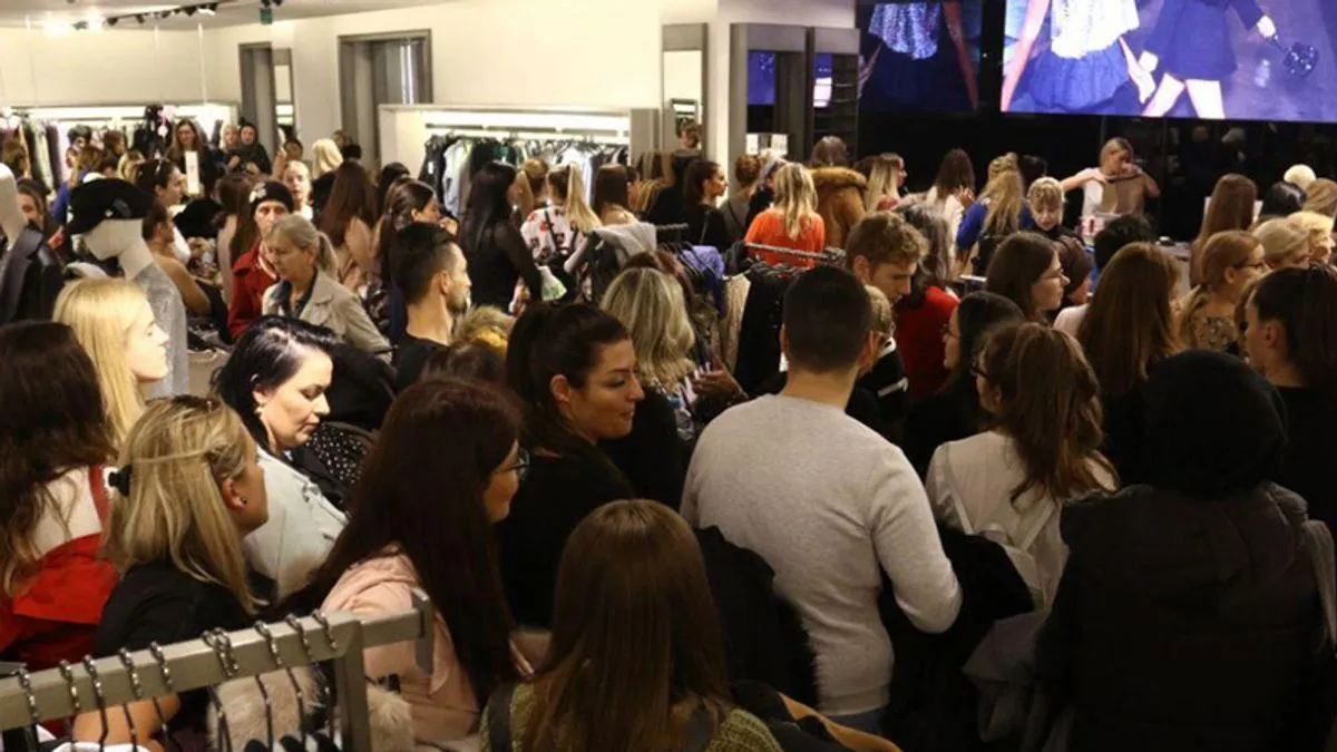 Danas se ‘Crni petak’ obilježava kao dan masovnih sniženja i globalnih promotivnih akcija.