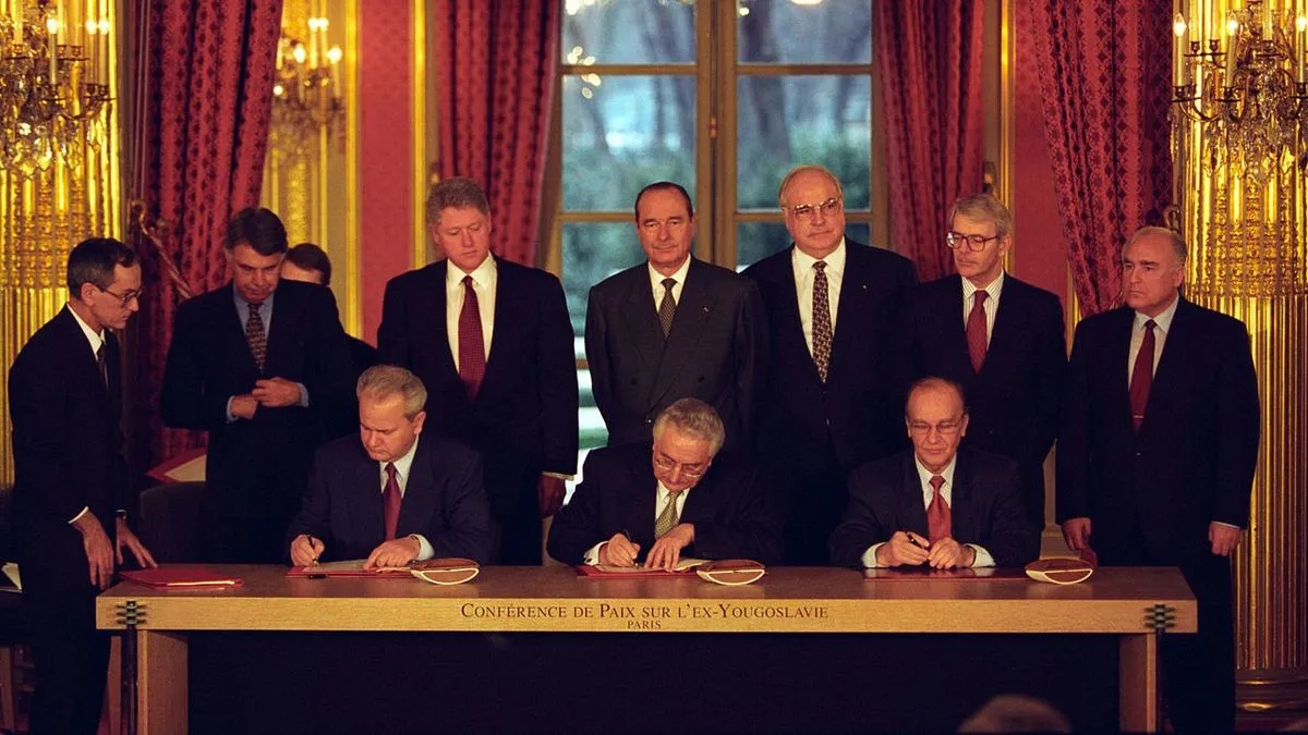 Na konferenciji će govoriti i Valentin Inzko, bivši visoki predstavnik u Bosni i Hercegovini, poznati novinar Julian Borger, Daniel Serwer i Tanya Domi, prominentni analitičari 