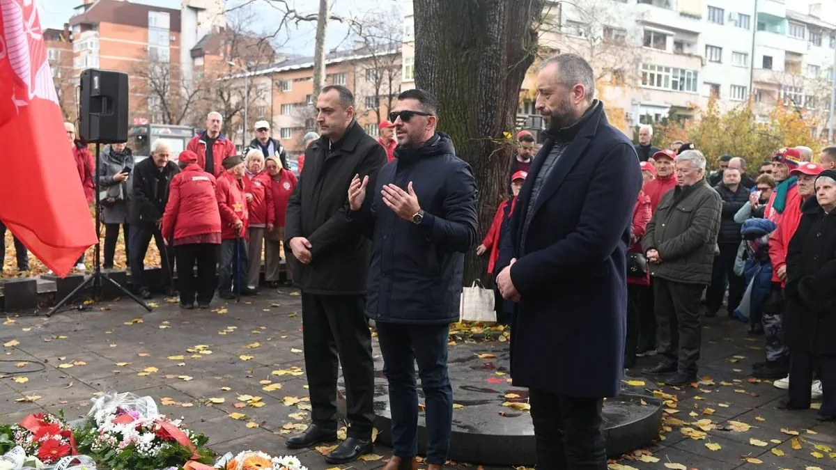 Govoreći o značaju datuma, premijer Pivić je istaknuo da je 25. novembar jedan od temelja savremene bosanskohercegovačke državnosti.