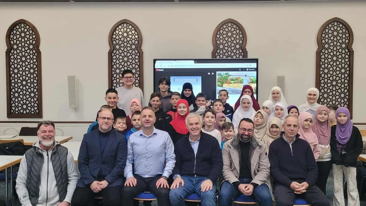 Efendija Džinić je tokom susreta uputio iskrenu zahvalnost Švrakiću i Hayatu, naglašavajući naš  ključni doprinos u afirmaciji svega što je bosanskohercegovačko