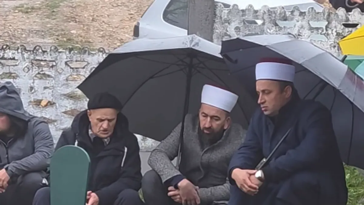 Abdulahović je dodao i o Havi: 'Njen život je bio pun iskušenja. To je jedna čestita žena, čestita vjernica.'