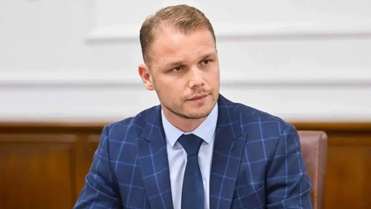 Upitao je i zbog čega je isti posao prije pet godina, kako tvrdi, koštao znatno manje.