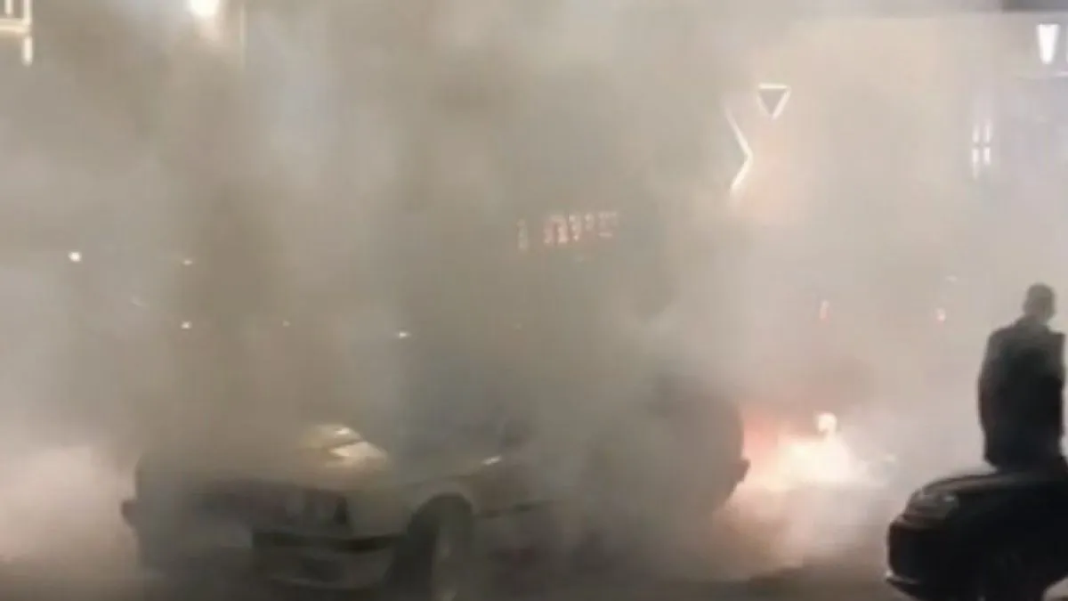 Policija je pronašla i kaznila vozače auta koji su u svadbenoj koloni u Posušju "driftali" i tako ugrozili druge učesnike u saobraćaju i prolaznike, stvarajući buku, dim...