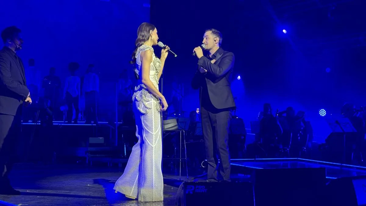 Emina je priznala da osjeća veliku tremu, a nije mogla sakriti ni suze zahvalnosti dok je publika ovacijama dočekivala svaku pjesmu.