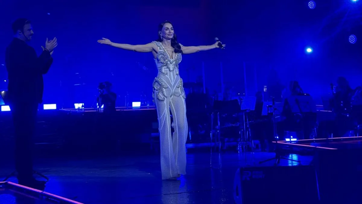 Emina je priznala da osjeća veliku tremu, a nije mogla sakriti ni suze zahvalnosti dok je publika ovacijama dočekivala svaku pjesmu.