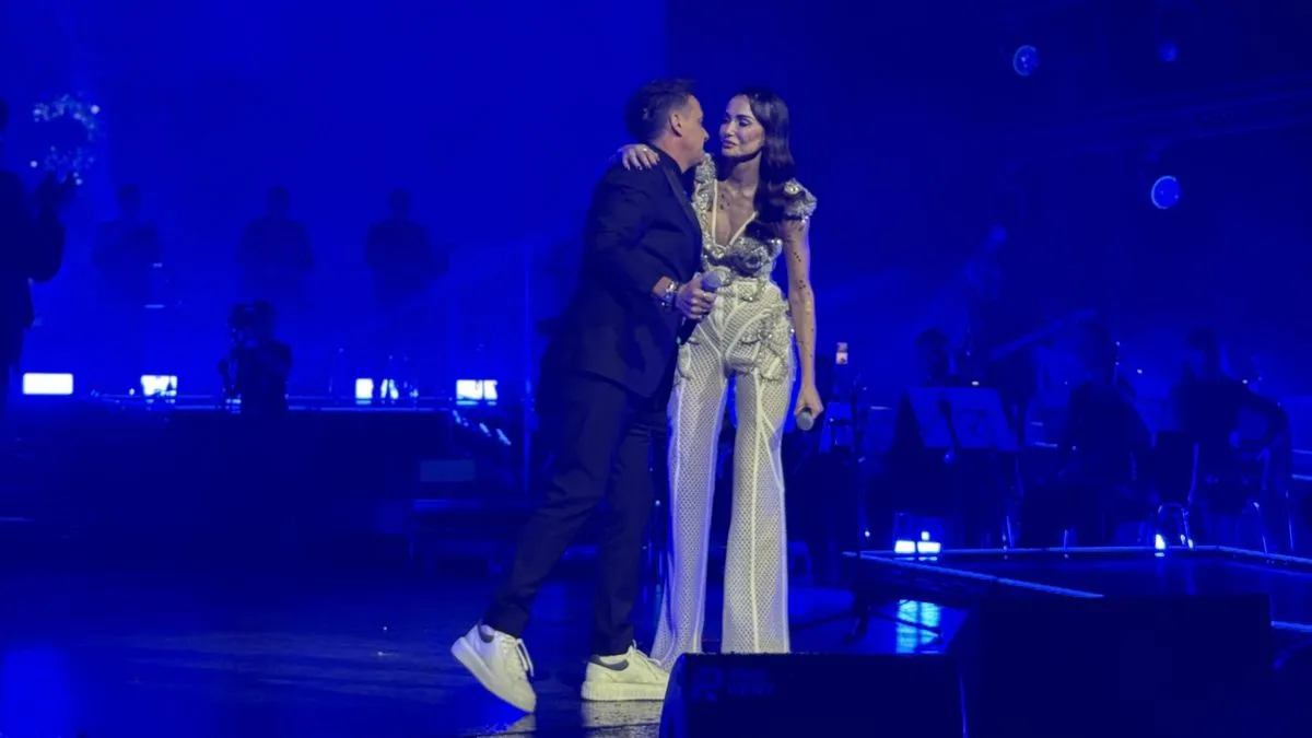 Emina je priznala da osjeća veliku tremu, a nije mogla sakriti ni suze zahvalnosti dok je publika ovacijama dočekivala svaku pjesmu.