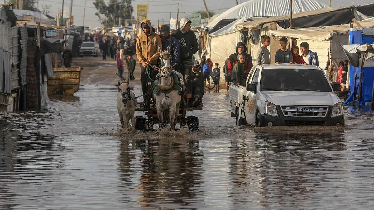 Nepovoljni vremenski uslovi pogoršavaju tešku životnu situaciju za stotine hiljada Palestinaca raseljenih zbog nedavnog sukoba