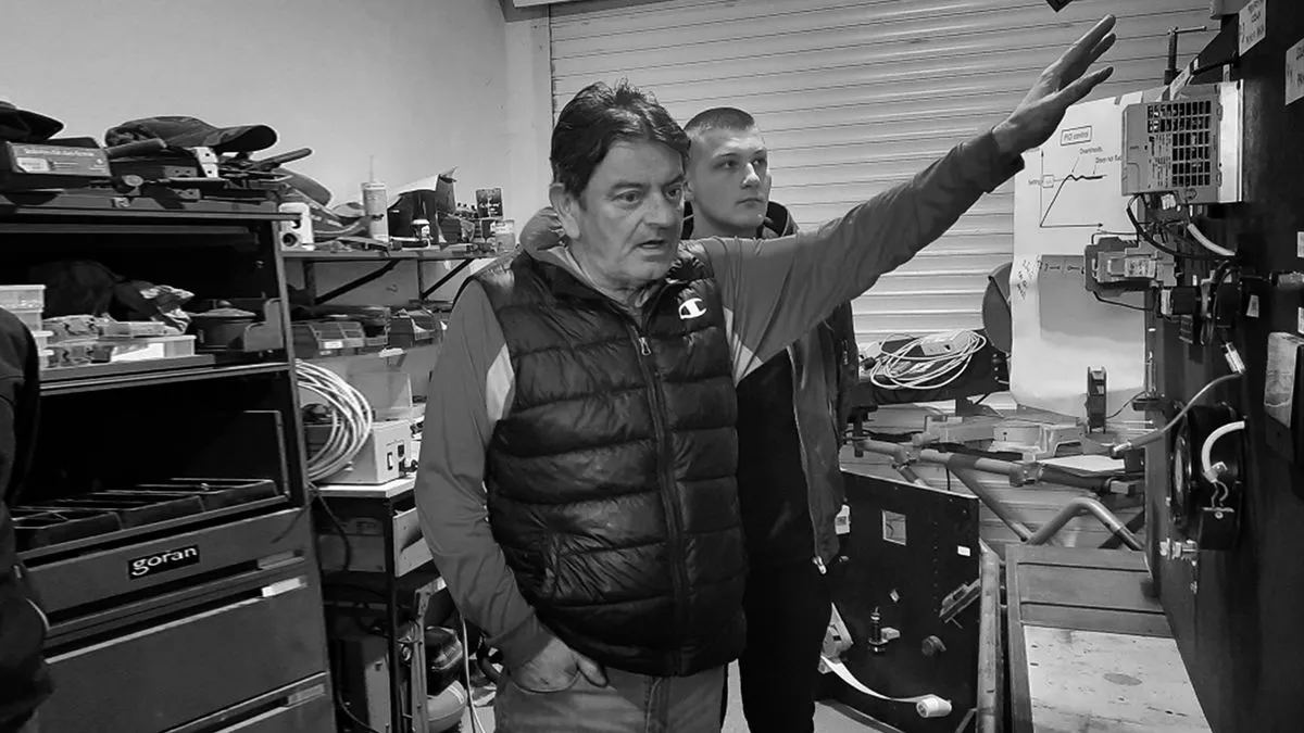 Radio je tiho, bez potrebe za pohvalama. Pomagao je gdje god je mogao, često bez da iko zna ko stoji iza urađenog posla. 