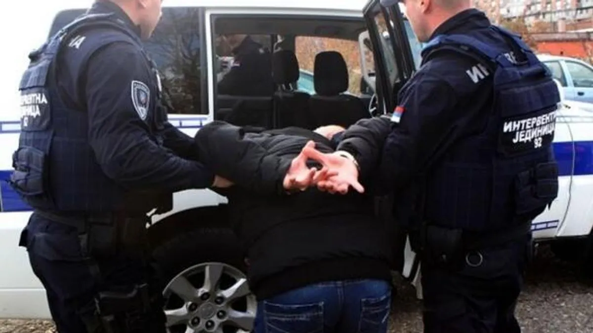 Broj privedenih još nije zvanično potvrđen, a nadležni organi se do sada nisu oglasili o detaljima operacije.