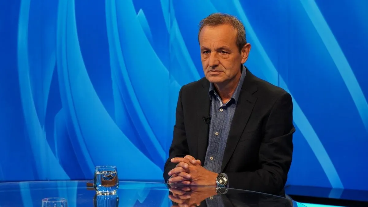 Bašić smatra da je Dodik, iako bez zvanične funkcije, još uvijek autoritet koji vlada RS-om iz sjene i da njegove najave da će ići pred Sud u Strasbourg nemaju nikakve osnove.  