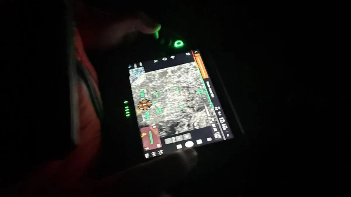 Na teren je krenulo jedanaest članova GSS-a gdje su nakon tačnog lociranja krenuli u pripremanje terena za evakuaciju.