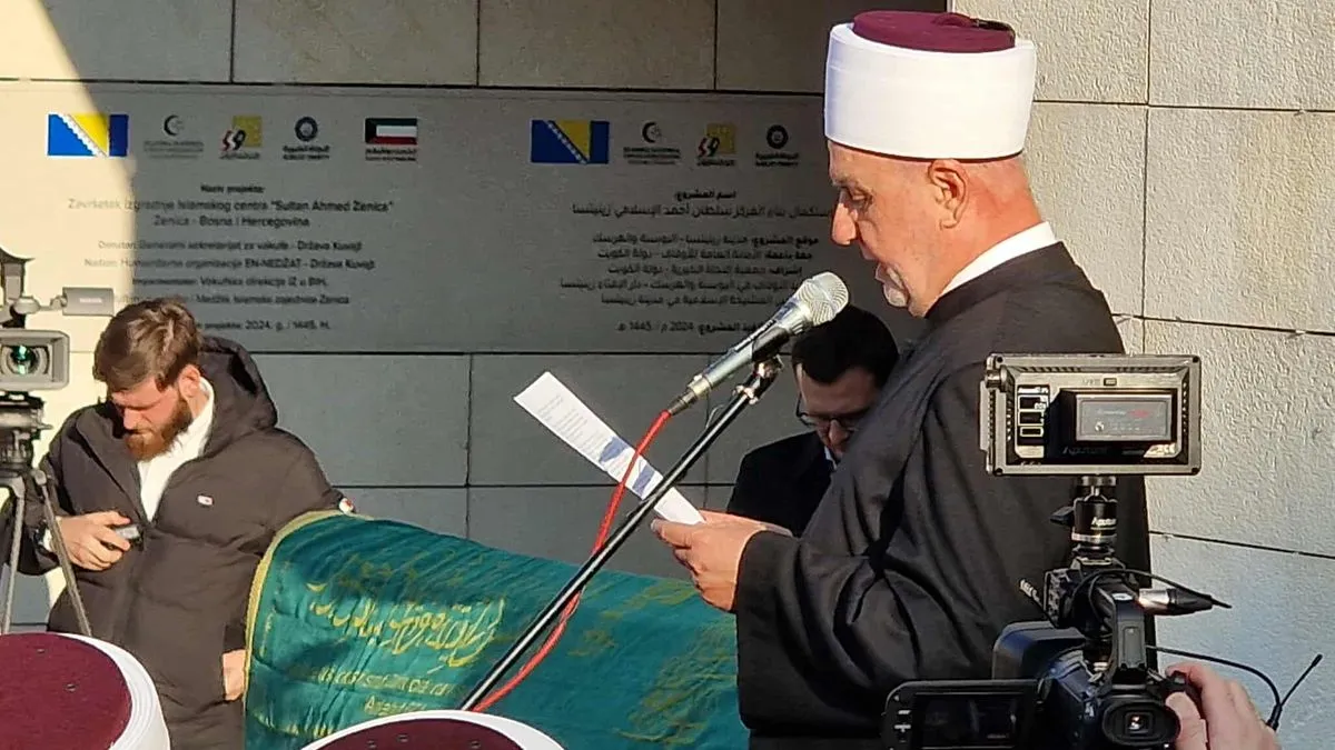 Tokom zatvorskog života kompletirao je učenje Kur'ana napamet što mu je pomoglo da lakše prebrodi svoje zatvorske dane