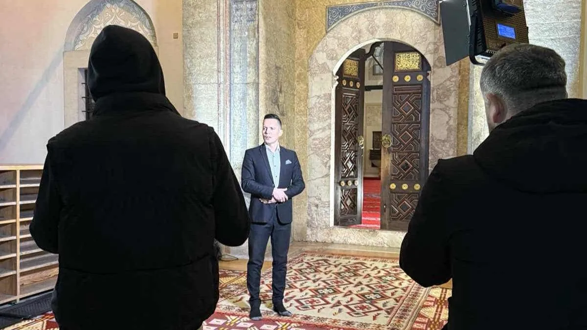 Srca su sretna i duša ispunjena jer ove ljude osjećamo kao dio porodice, dio nas, s kojima dijelimo nebo bosansko. 