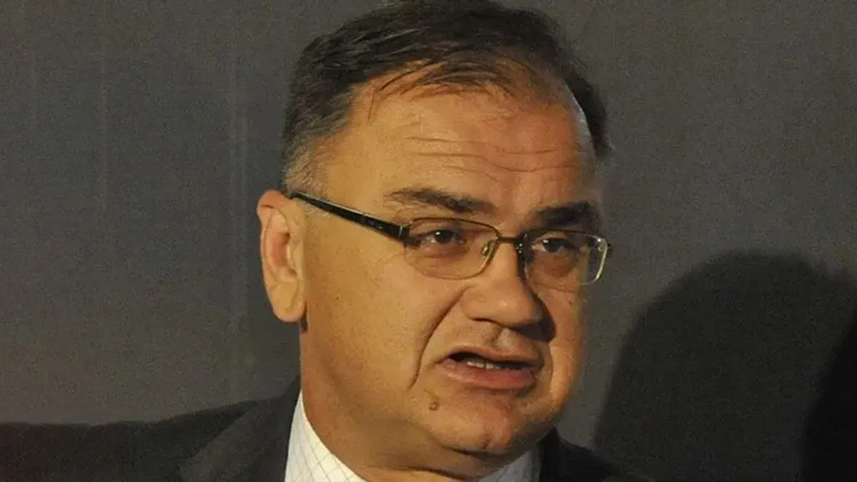 Govoreći o ulozi i profilu budućeg glavnog pregovarača za Bosnu i Hercegovinu s Evropskom unijom, Ivanić naglašava potrebu za snažnom ličnošću i konsenzusom