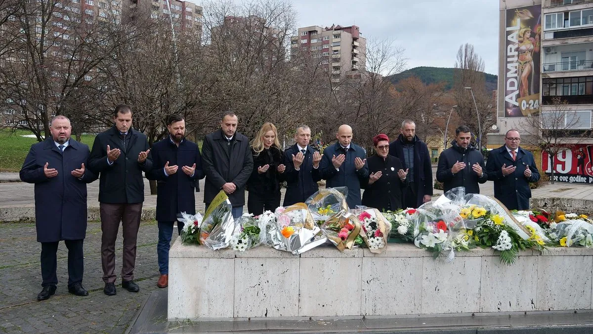 Govoreći o značaju datuma, premijer Pivić je istaknuo da je 25. novembar jedan od temelja savremene bosanskohercegovačke državnosti.