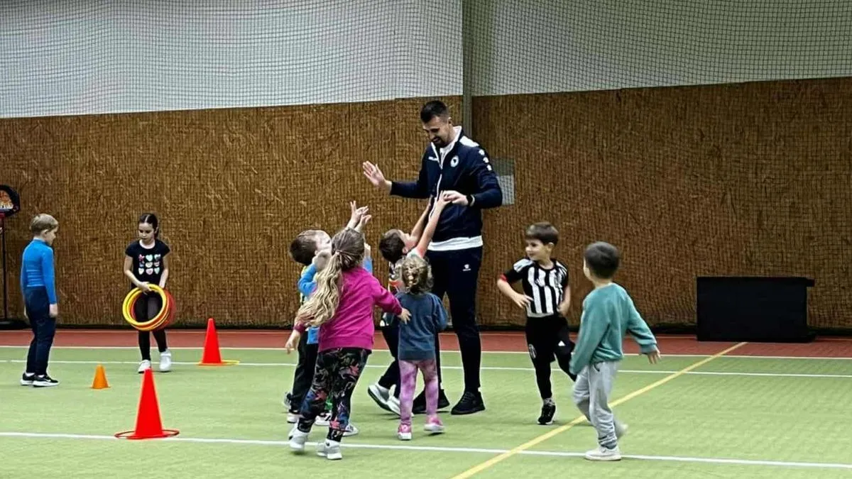 Kroz pažljivo osmišljene aktivnosti, ovaj stručni tim pomaže djeci da razvijaju svoje sposobnosti, uče i uživaju u kretanju.