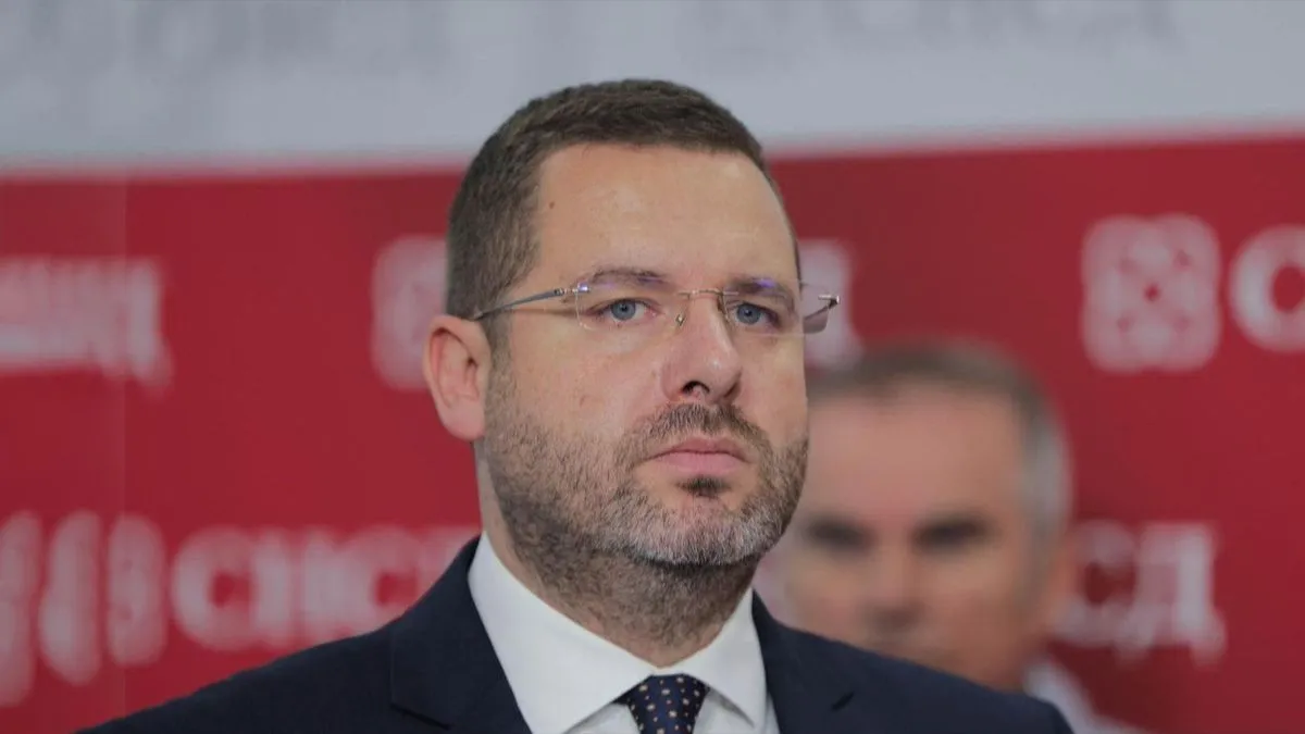 Ustavni sud BiH je odlučivao o meritumu žalbe Dodikove odbrane na pravosnažnu presudu Suda BiH, kojom je Dodik dobio godinu dana zatvora i zabranu političkog djelovanja.