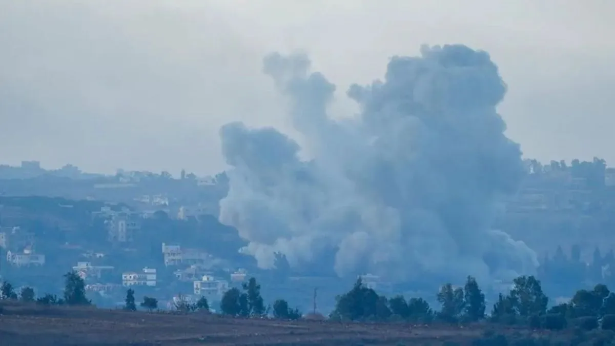 U istočnom Libanu, izraelski ratni avioni izveli su dva zračna napada duž istočnog planinskog lanca u okrugu Baalbek.