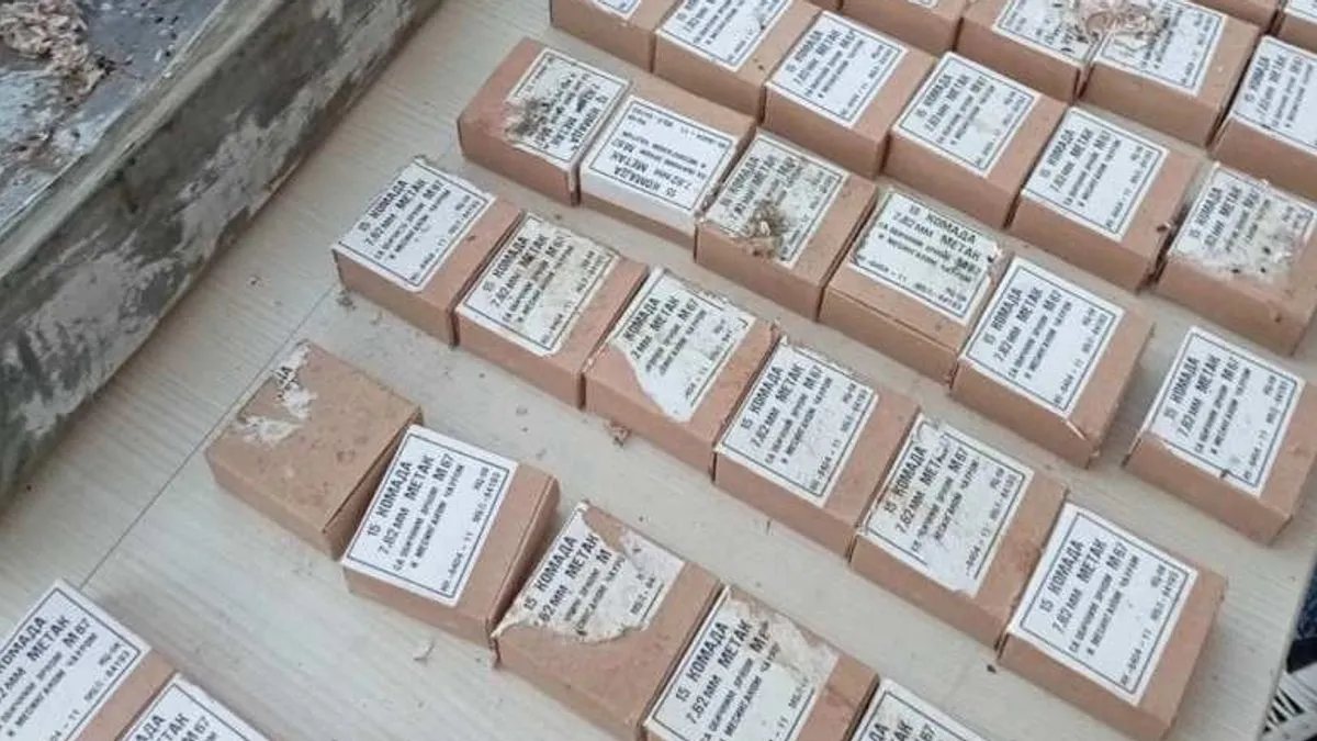 Izvršeno je pretresanje kuće, pomoćnih objekata, dvorišta i vozila koje koristi M.A.