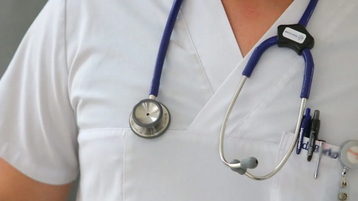 Osobe sa kojima je djevojka oboljela od tifusa bila u kontakti, negativni su na bakteriju koja izaziva ovu bolest.