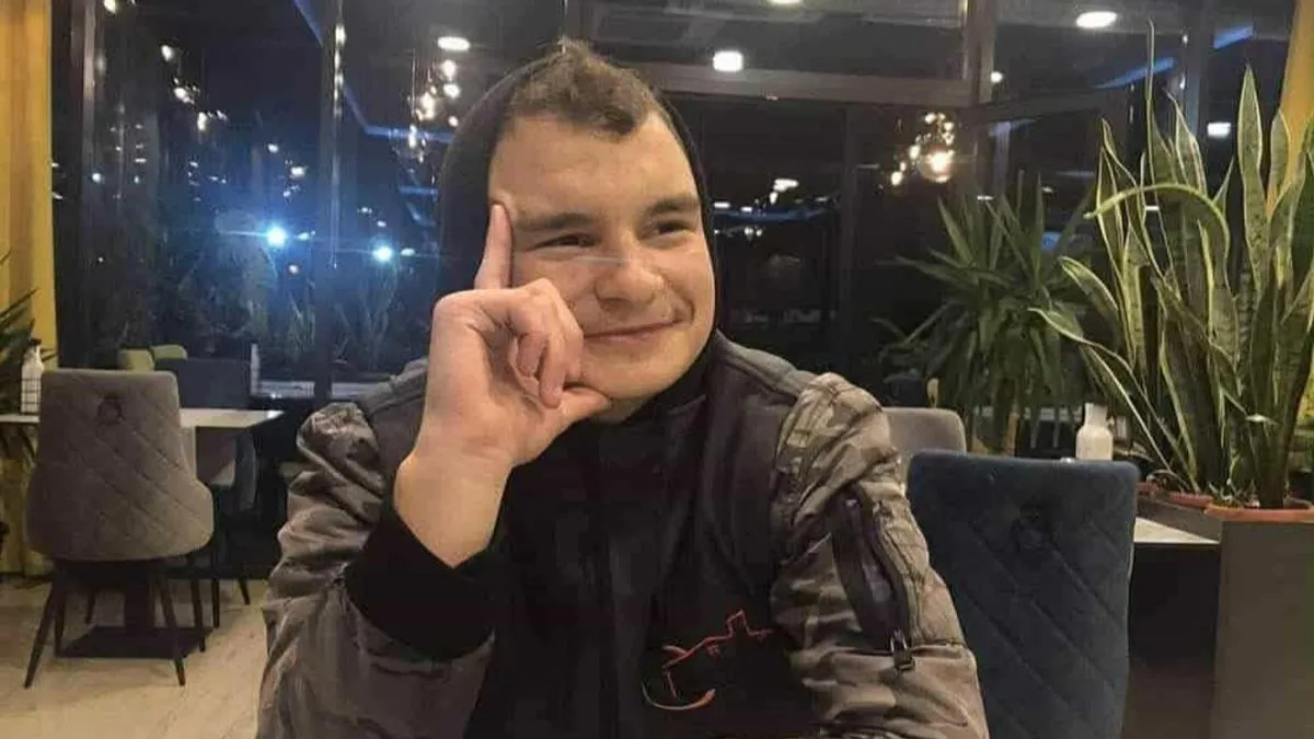 U ranom djetinjstvu mu je ugrađen pejsmejker, a uprkos hrabrosti, snazi i životnoj radosti koju je nosio, srce je u subotu prestalo kucati