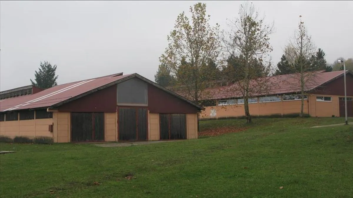 U dokumentu se dalje podsjeća na sudski utvrđene činjenice o počinjenim zločinima, uključujući i presude izrečene pred međunarodnim i domaćim sudovima