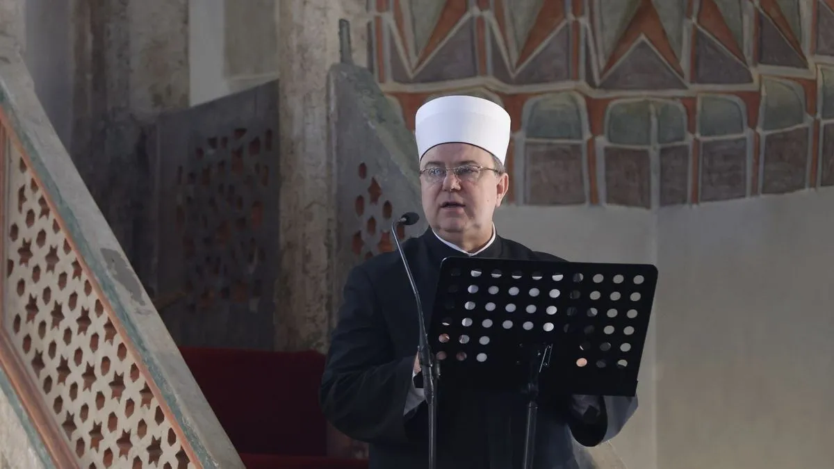 A život bez vjere i morala je život bez cilja i plana, duševno urušavanje i posrtanje i vječno ahiretsko poniženje