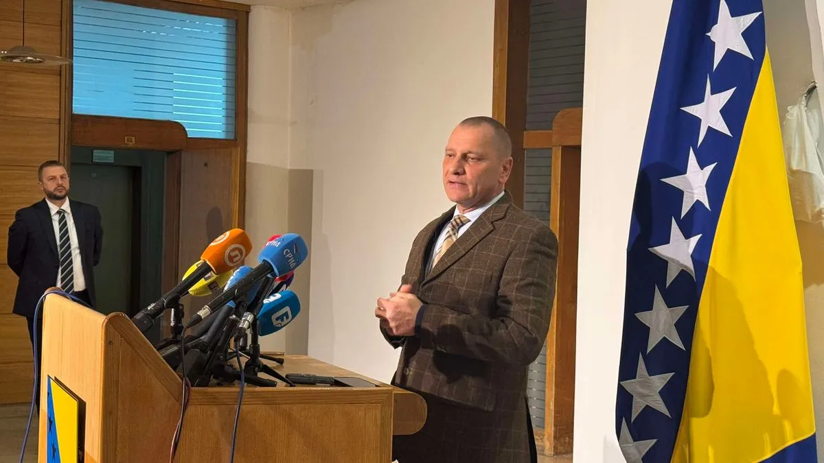 SNSD oborio kvorum u Domu naroda BiH! Džaferović pozvao Schmidta da reaguje