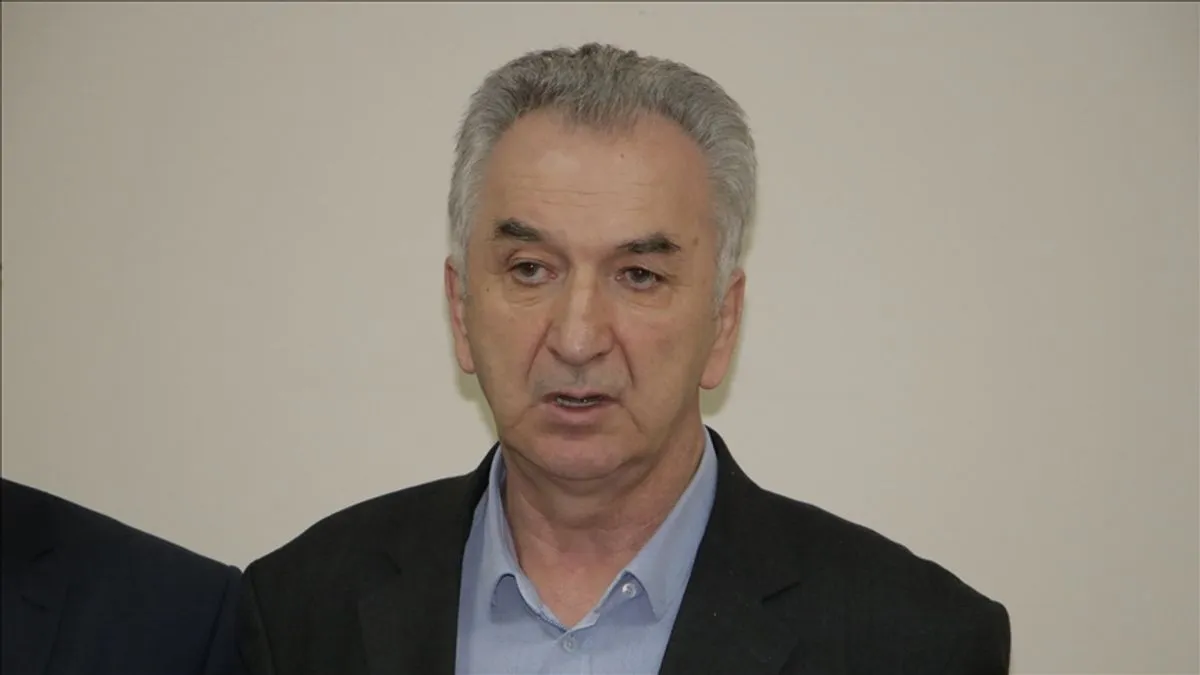 Ističe da je u protekloj godini primjetan pad angažmana kada je riječ o evropskom putu, a osvrnuo se i na odluku SAD-a da ukine sankcije Dodiku i osobama iz njegovog kruga.