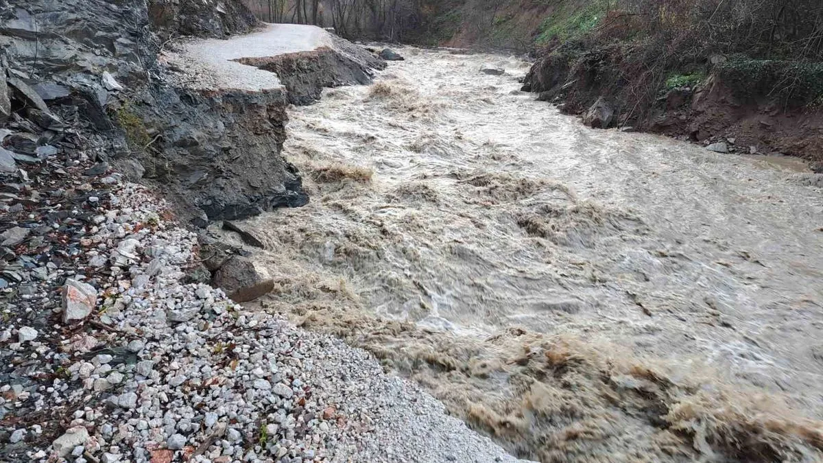 Obustavljen saobraćaj prema gornjem dijelu doline Neretvice: Padavine izazvale nova oštećenja