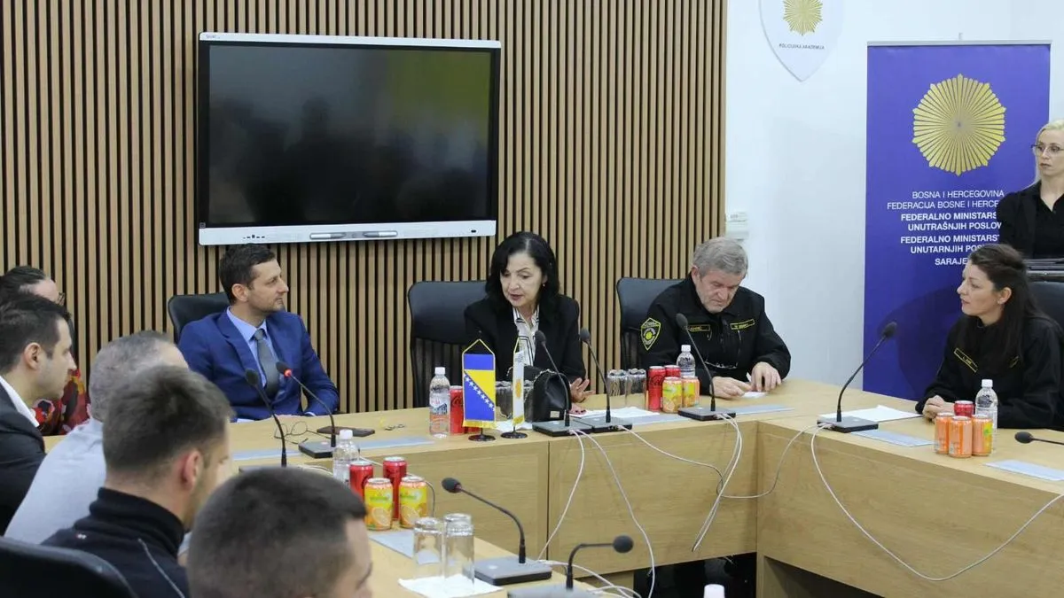 Predavači su bili predstavnici Federalne uprave policije koji su učesnicima prenijeli teorijska i praktična znanja