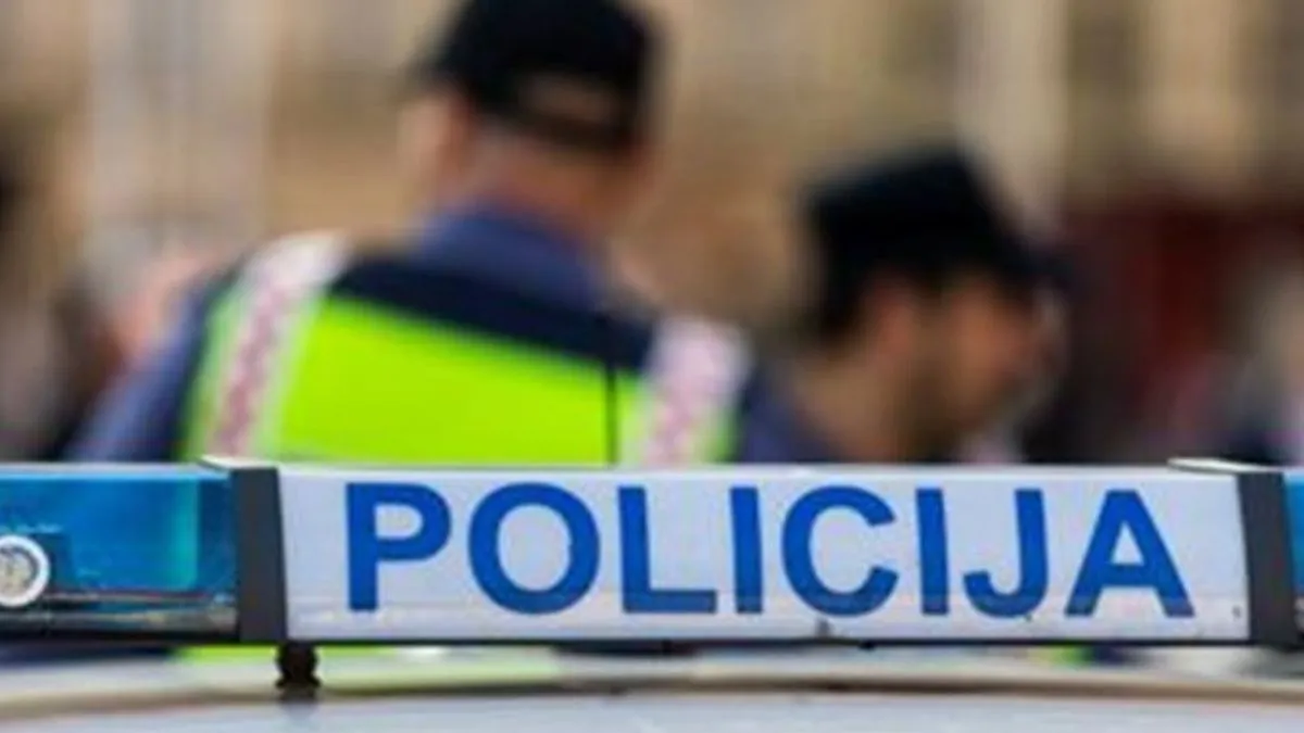 U jednom je trenutku neoprezno prešao na uzbrdicu i pao je na tlo