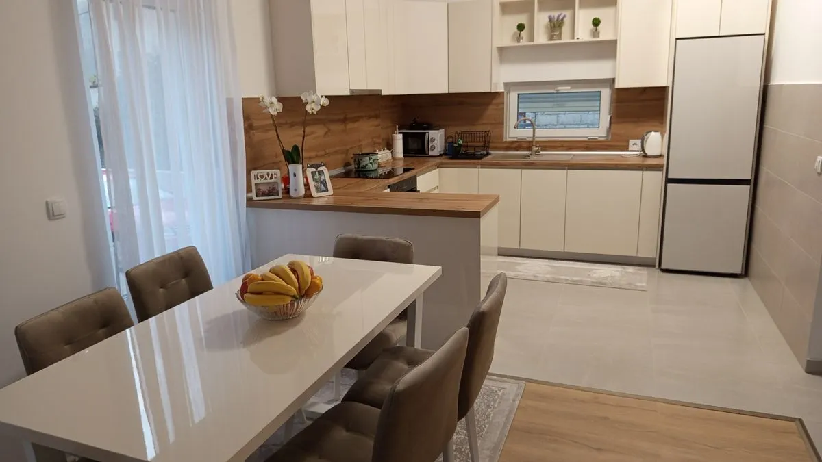 Porodica Begić dobila novu kuću nakon razornih poplava u Jablanici