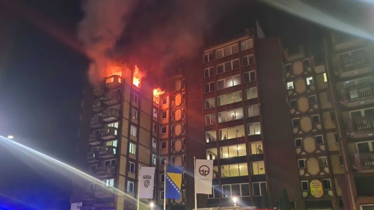 Kako saznaje Hayat.ba, prema novim informacijama 10 osoba je preminulo u požaru koji je večeras izbio u Domu penzionera u Tuzli.